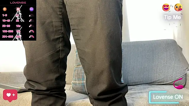 Tom blunt96 online show from 8, 11, 2025