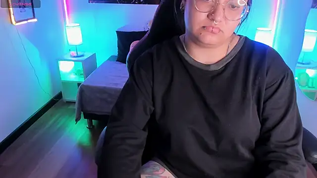 lucky-leah online show from 28, 11, 2025