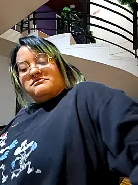 lucky-leah online show from 19, 11, 2025