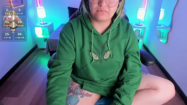 lucky-leah online show from 5, 11, 2025