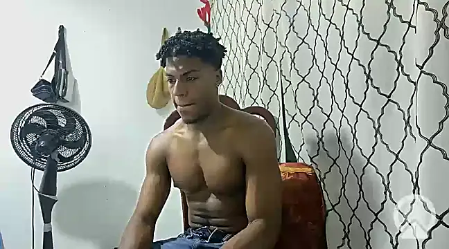 Snapshot of andrews2399 chatting on 10, 3, 2025 andrews2399 online show from 10, 3, 2025