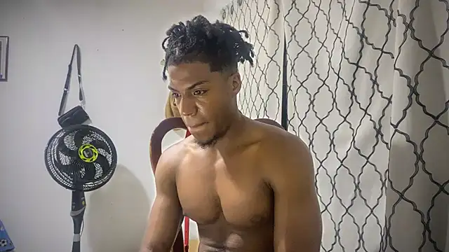 Snapshot of andrews2399 chatting on 19, 9, 2025 andrews2399 online show from 19, 9, 2025