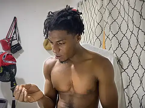 Snapshot of andrews2399 chatting on 28, 9, 2025 andrews2399 online show from 28, 9, 2025