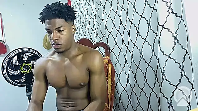 Snapshot of andrews2399 chatting on 23, 3, 2025 andrews2399 online show from 23, 3, 2025