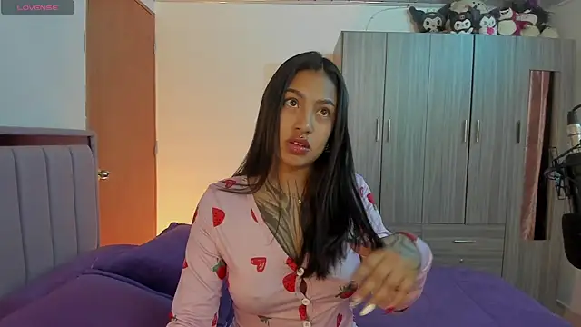 Kayla foxxy online show from 25, 9, 2025