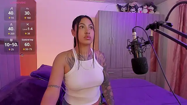 Kayla foxxy online show from 4, 10, 2025