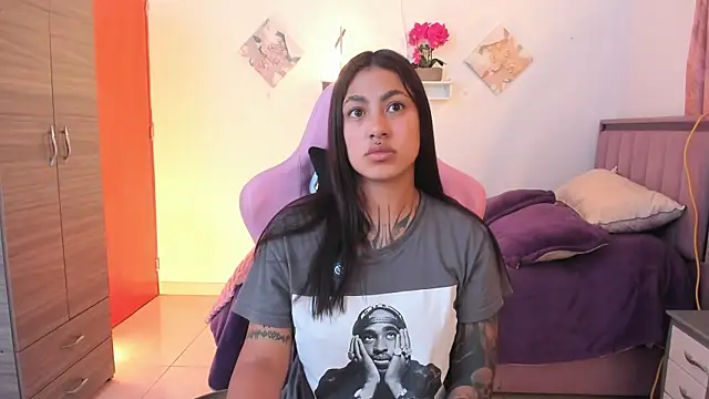 Kayla foxxy online show from 4, 5, 2026