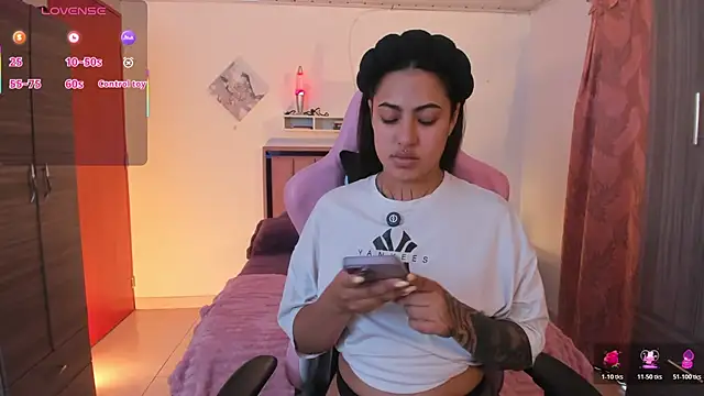 Kayla foxxy online show from 20, 6, 2026