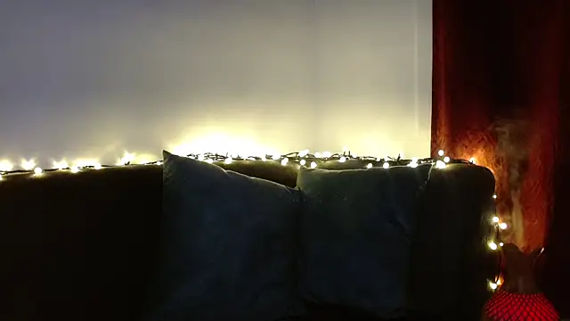 Snapshot of pearllatin chatting on 23, 10, 2025 pearllatin online show from 23, 10, 2025