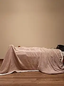 niesmialy39oon online show from 18, 12, 2025