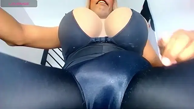 valentinabigcock23 online show from 23, 9, 2025