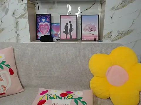 Love bug15 online show from 4, 10, 2025