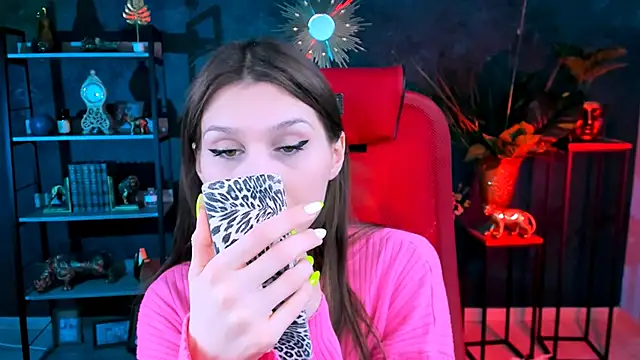 MollyPerry online show from 22, 2, 2025