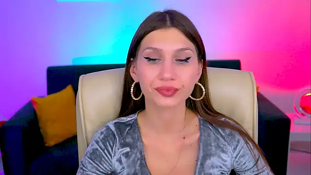 MollyPerry online show from 5, 3, 2025