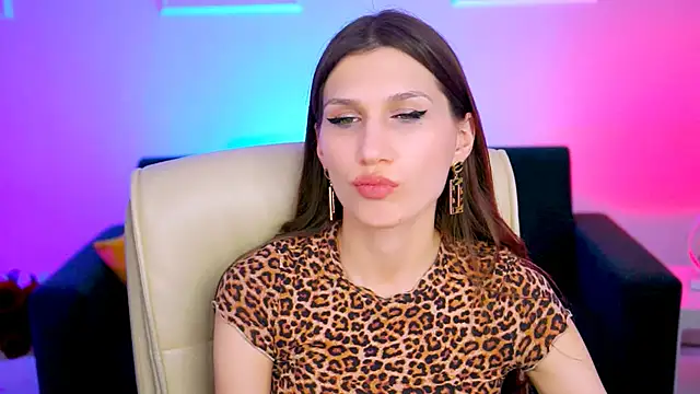 MollyPerry online show from 9, 3, 2025