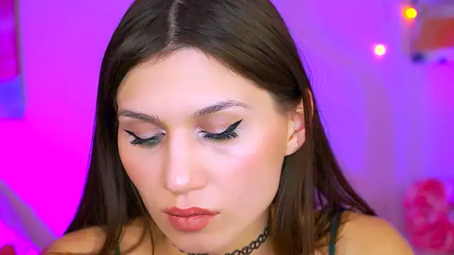 MollyPerry online show from 8, 3, 2025