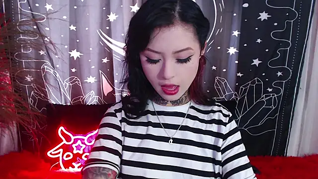 Isabella  dark online show from 14, 2, 2025