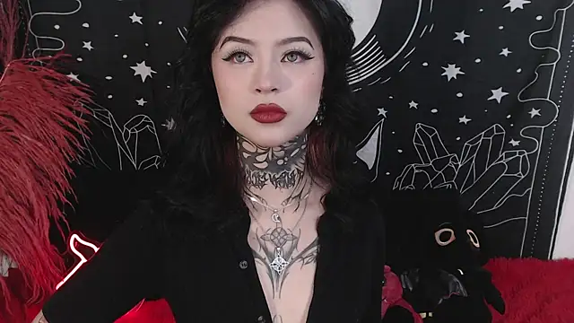 Isabella  dark online show from 20, 3, 2025