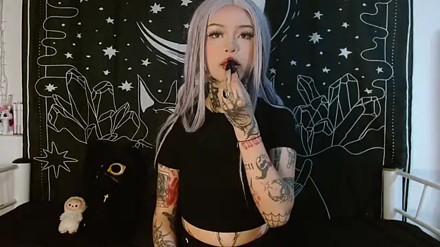 Isabella  dark online show from 22, 10, 2025