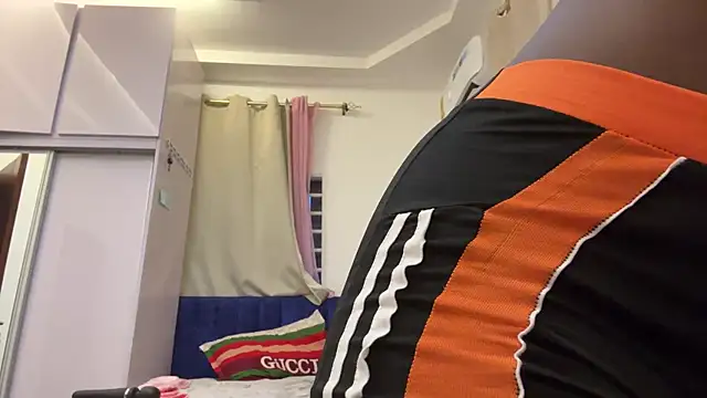 Nottynadiaa online show from 2, 4, 2026