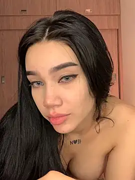 Ambar R0SSE online show from 6, 3, 2025