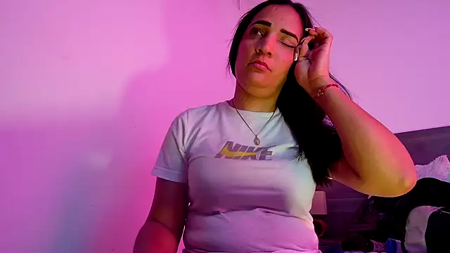 Mila cams1  online show from 8, 11, 2025