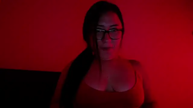 Snapshot of LuciaTomson chatting on 26, 6, 2026 LuciaTomson online show from 26, 6, 2026