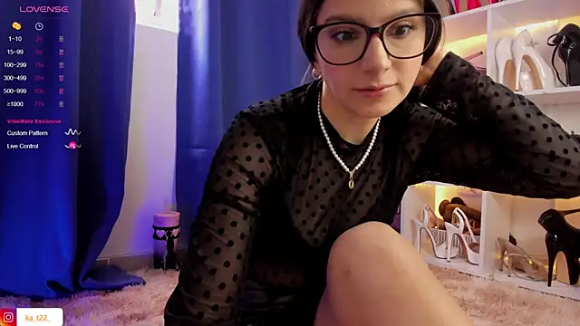 kariina  22 online show from 2, 8, 2026