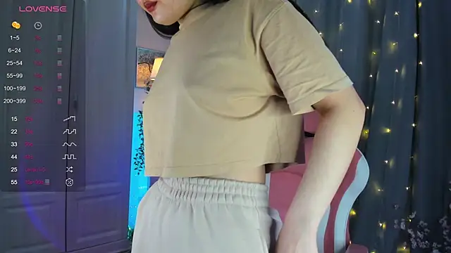 Snapshot of FreyaRaya chatting on 19, 3, 2025 FreyaRaya online show from 19, 3, 2025