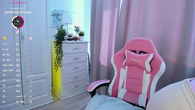 Snapshot of FreyaRaya chatting on 27, 2, 2025 FreyaRaya online show from 27, 2, 2025