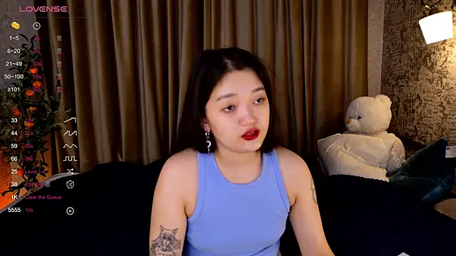 Snapshot of FreyaRaya chatting on 9, 11, 2025 FreyaRaya online show from 9, 11, 2025