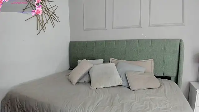 Sussanewolf online show from 7, 3, 2026