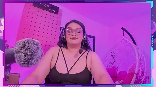 Snapshot of MegariaB chatting on 14, 7, 2026 MegariaB online show from 14, 7, 2026