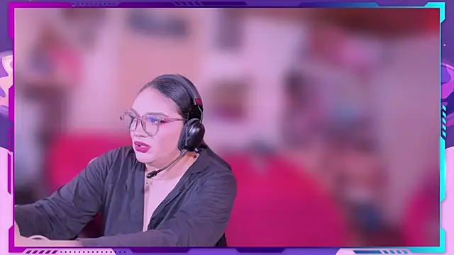 MegariaB online show from 7, 5, 2026