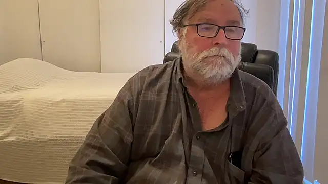 Drummajor online show from 2, 12, 2025