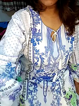 Snapshot of Dayna-36 chatting on 7, 10, 2025 Dayna-36 online show from 7, 10, 2025