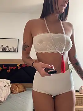 Snapshot of Susi_bell chatting on 6, 2, 2025 Susi bell online show from 6, 2, 2025