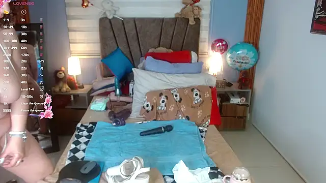 Nadia 84 online show from 12, 9, 2025