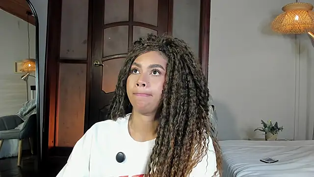 nayah   online show from 18, 2, 2026