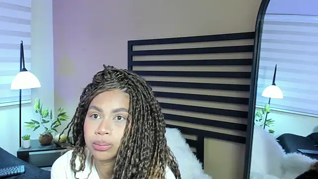nayah   online show from 11, 7, 2026