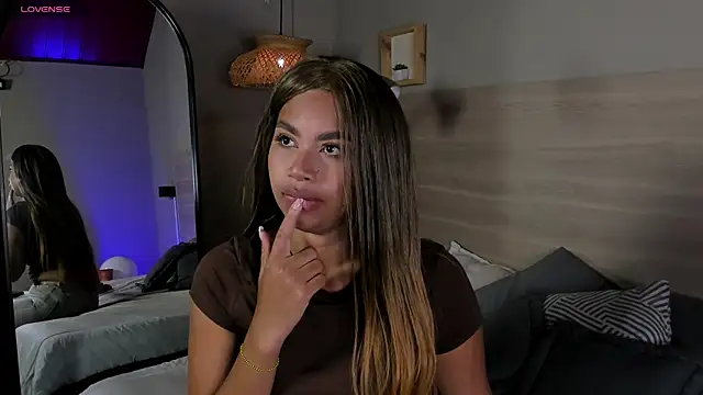 nayah   online show from 6, 6, 2026