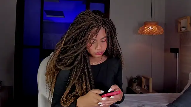 nayah   online show from 16, 9, 2025