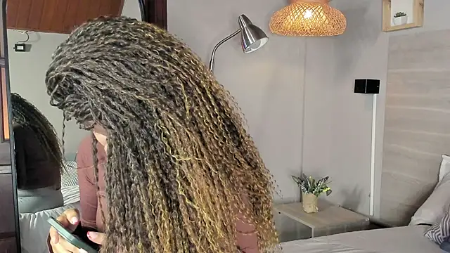 nayah   online show from 31, 3, 2026