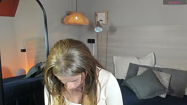 nayah   online show from 17, 6, 2026