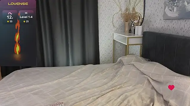 Snapshot of YourSweetDream_ chatting on 9, 9, 2025 YourSweetDream online show from 9, 9, 2025