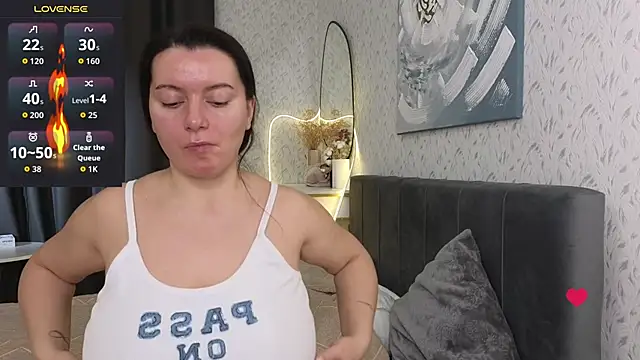 Snapshot of YourSweetDream_ chatting on 8, 2, 2026 YourSweetDream online show from 8, 2, 2026