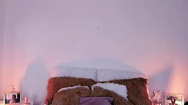 Snapshot of rosemonrooe chatting on 20, 9, 2025 rosemonrooe online show from 20, 9, 2025