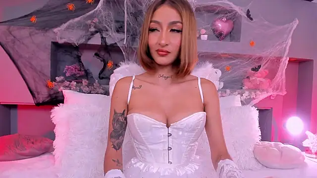 Snapshot of rosemonrooe chatting on 31, 10, 2025 rosemonrooe online show from 31, 10, 2025