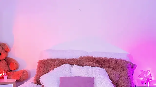 Snapshot of rosemonrooe chatting on 14, 9, 2025 rosemonrooe online show from 14, 9, 2025