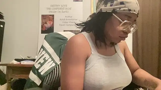 MommyConfident online show from 27, 5, 2026